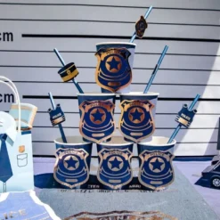 8 Gobelets En Carton Theme Police