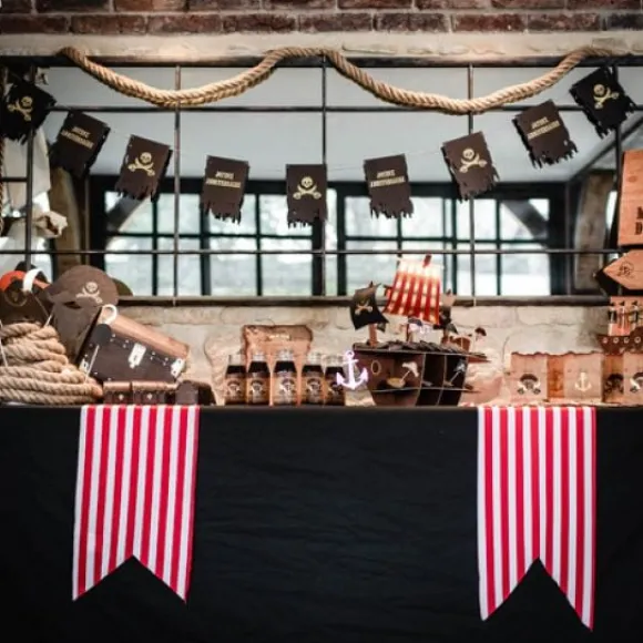 8 Invitations Theme Pirate