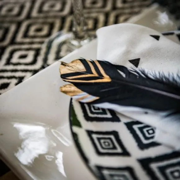 6 Plumes Ethniques Noir Et Or 18-20Cm