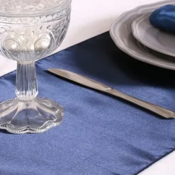 Chemin De Table En Satin Bleu Marine 36Cm X 9 M Tres