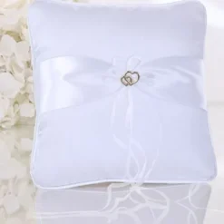Coussin Porte Alliance Blanc En Tissu Satin Double Coeur