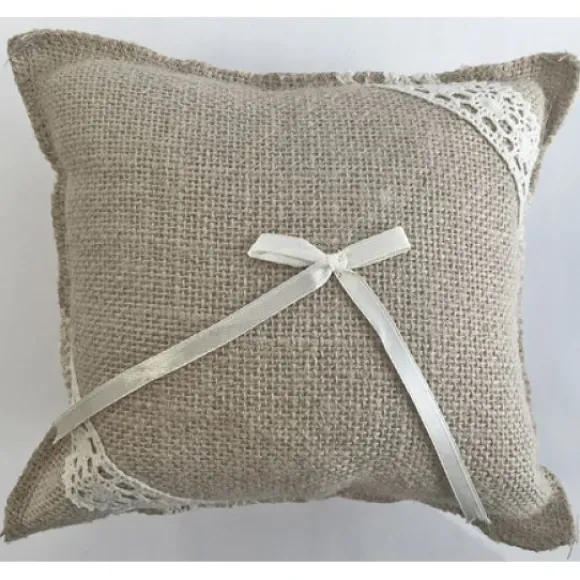 Coussin Porte Alliance En Jute Dentelle