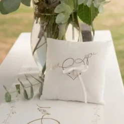 Coussin Porte Alliance M Tallis Just Married