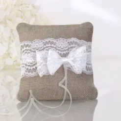 Coussin Porte Alliance Mariage En Jute Avec Noeud Blanc Dentelle
