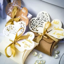 Etui A Dragees Blanc Avec Ruban Satin Or X 10