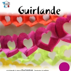 Guirlande En Papier Avec Coeur Fuchsia