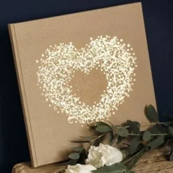 Livre D'Or Avec Grand Coeur Dor