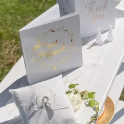 Livre D'Or Just Married M Tallis