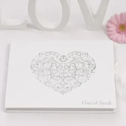 Livre D'Or Vintage Romance Avec Coeur