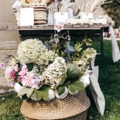 Panier Mariage Tress Gros Pompons Blancs 45 X 36 Cm