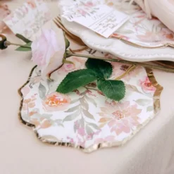 Serviette En Papier Theme Dahlia Blanc Et Pastel X 16 Pi Ces