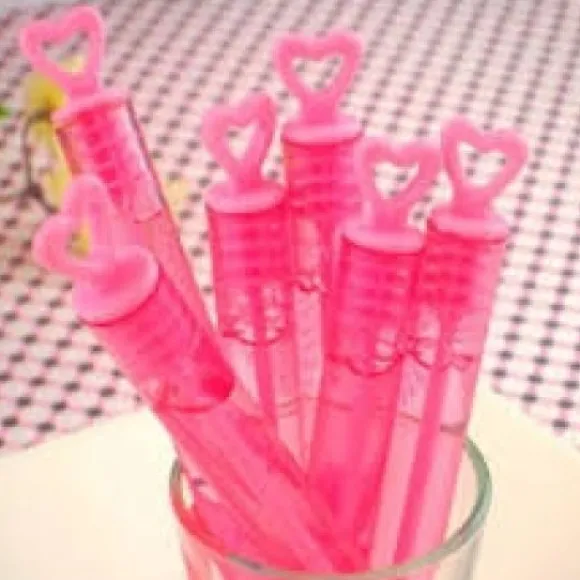 Tube De Bulles Savons Coeur Fuchsia X 24 Pi Ces